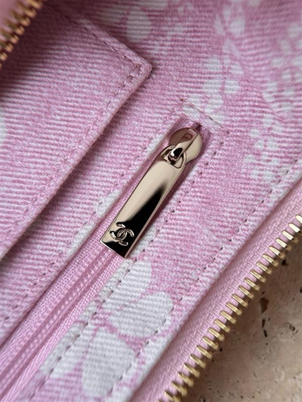 2026127214756252 800